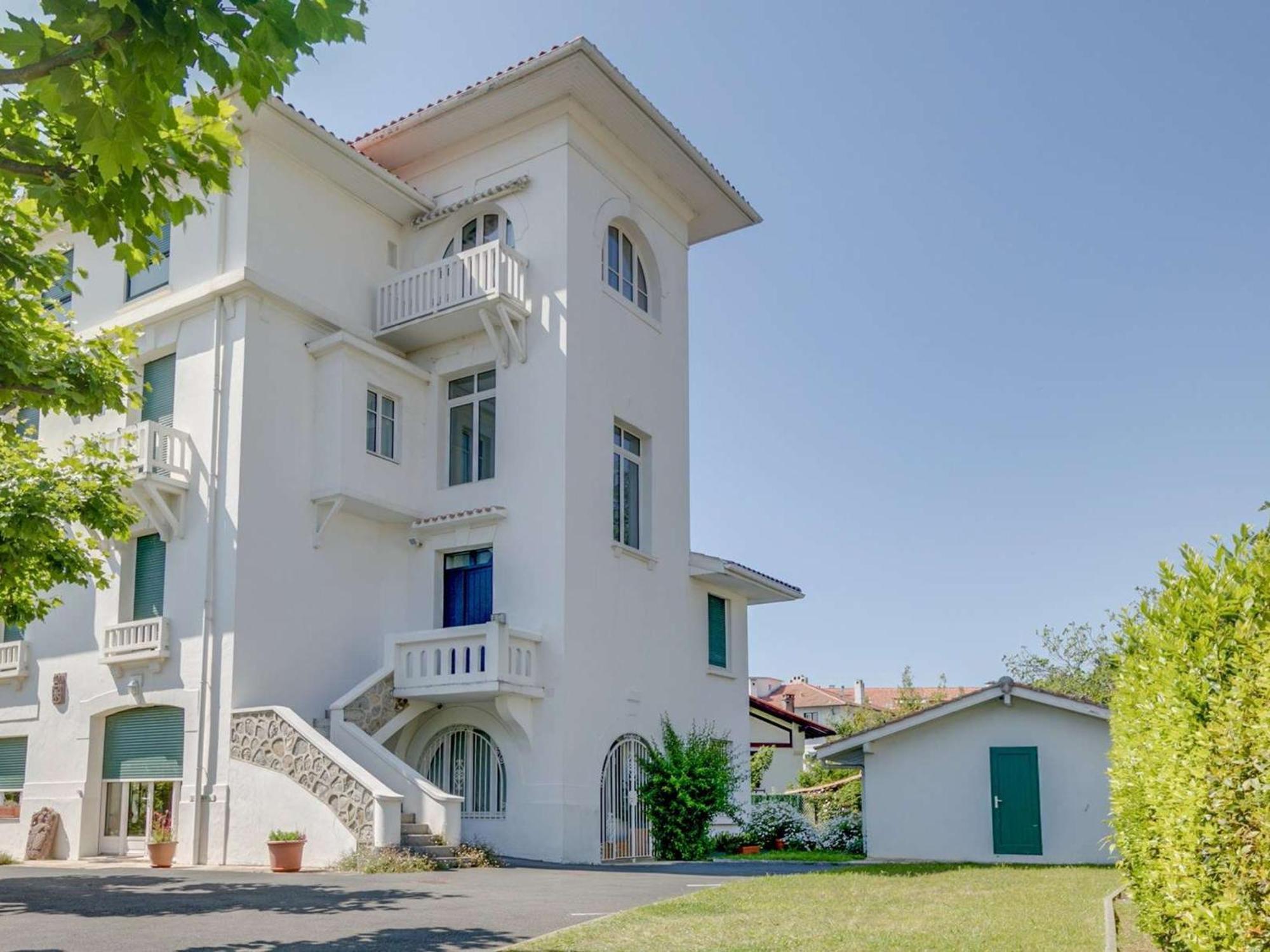 Apartment Moderne Au Centre-ville Avec Parking A - Fr-1-4-646